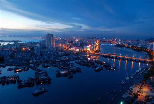 俏麦园八宝粥图片，俏麦园多少加盟店